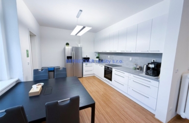 Byt 4+kk, Hradec Králové, nájem